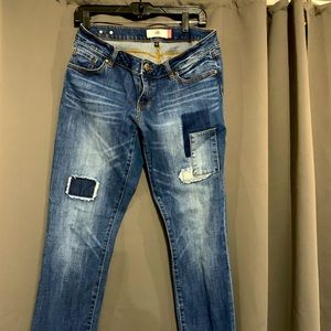 Cabi slim/boyfriend fit jeans with patch detail